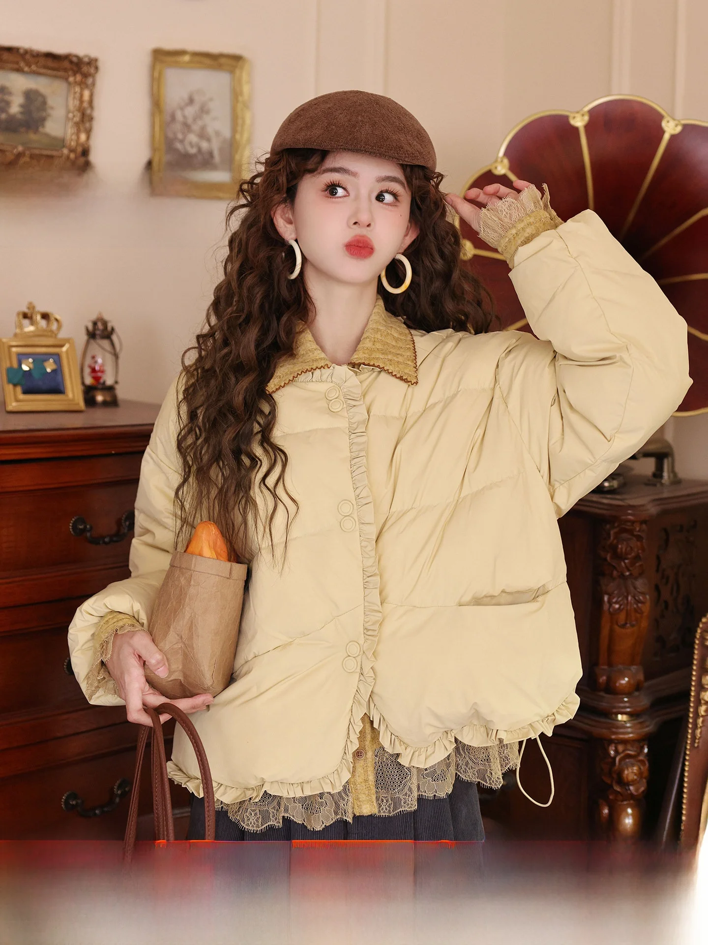 

Chen Jiajie Vintage Hong Kong Sle Flounce down Jaet Women's Loose Warm Winter Outerwear Comfortable Versatile Padded Coat