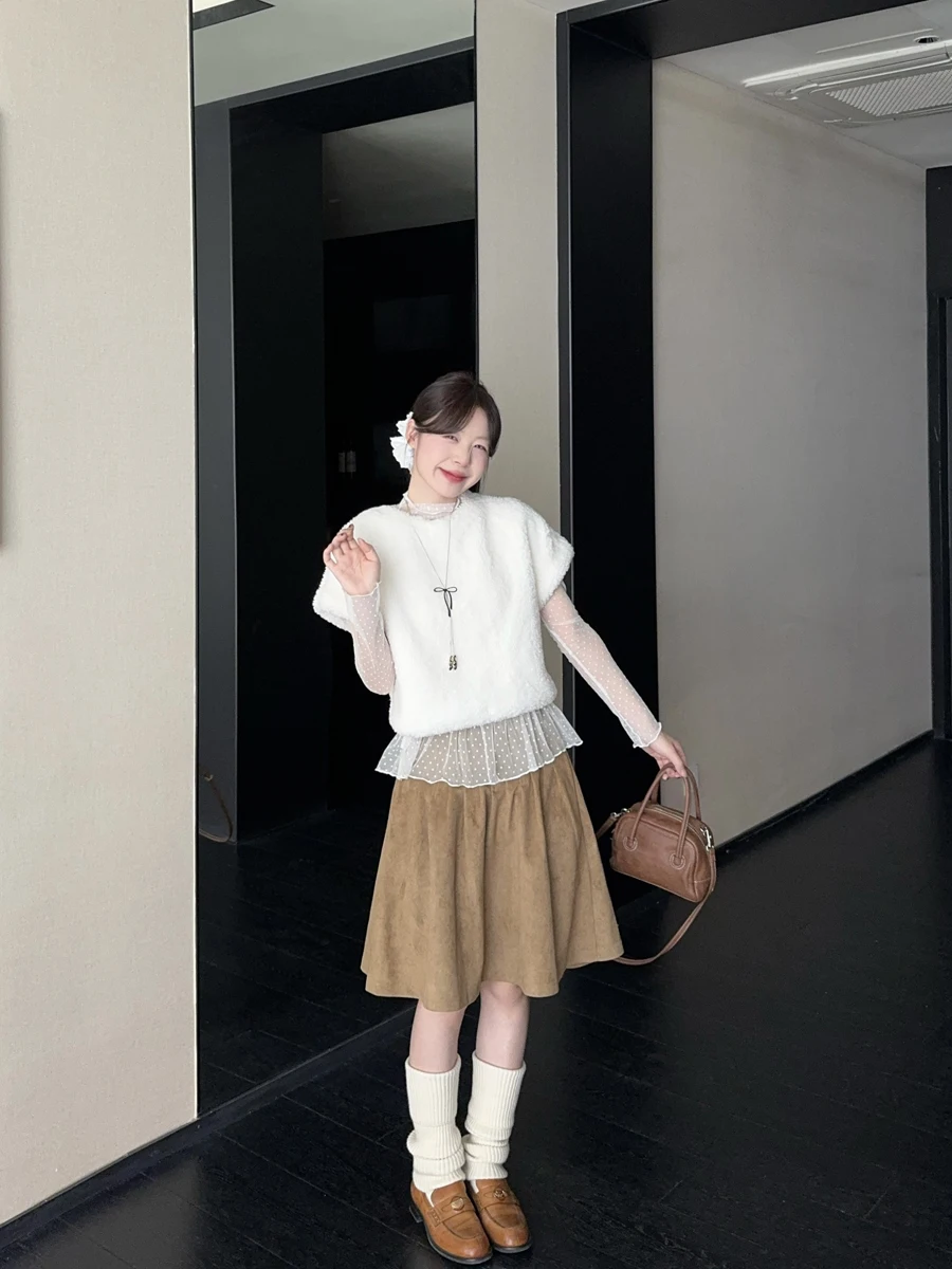 

Lamb Fur White Overhead Sweater Mesh Polka Dot T-Shirt Women Winter Sweet Set Suede Skirt Three Piece Set Fashion Ensemble