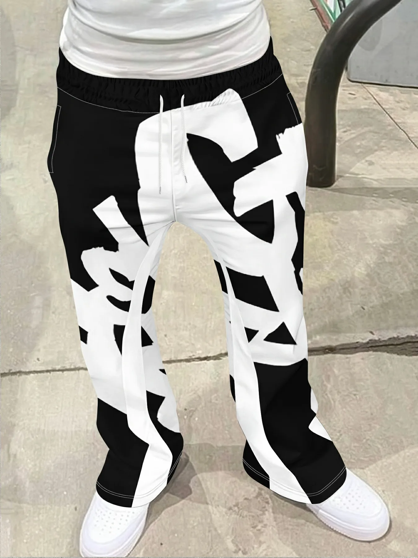 Men's Casual Street Style Trendy Cross Print Fashionable Slightly Flared Black and White Color-Block Design Sweatpants Men Pants