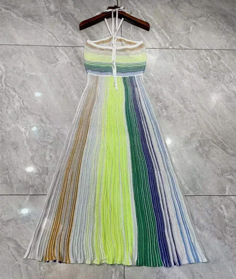 2025 Novo vestido maxi longo feminino listrado com lantejoulas metálicas e gola halter sem mangas