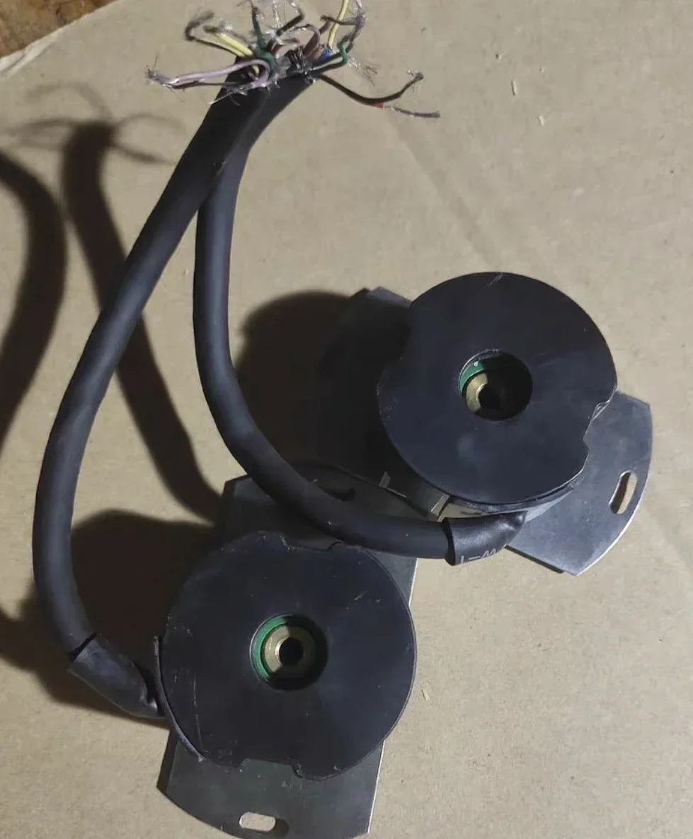 Used ZZ4009-5000BZ-P8L6V05 encoder test OK