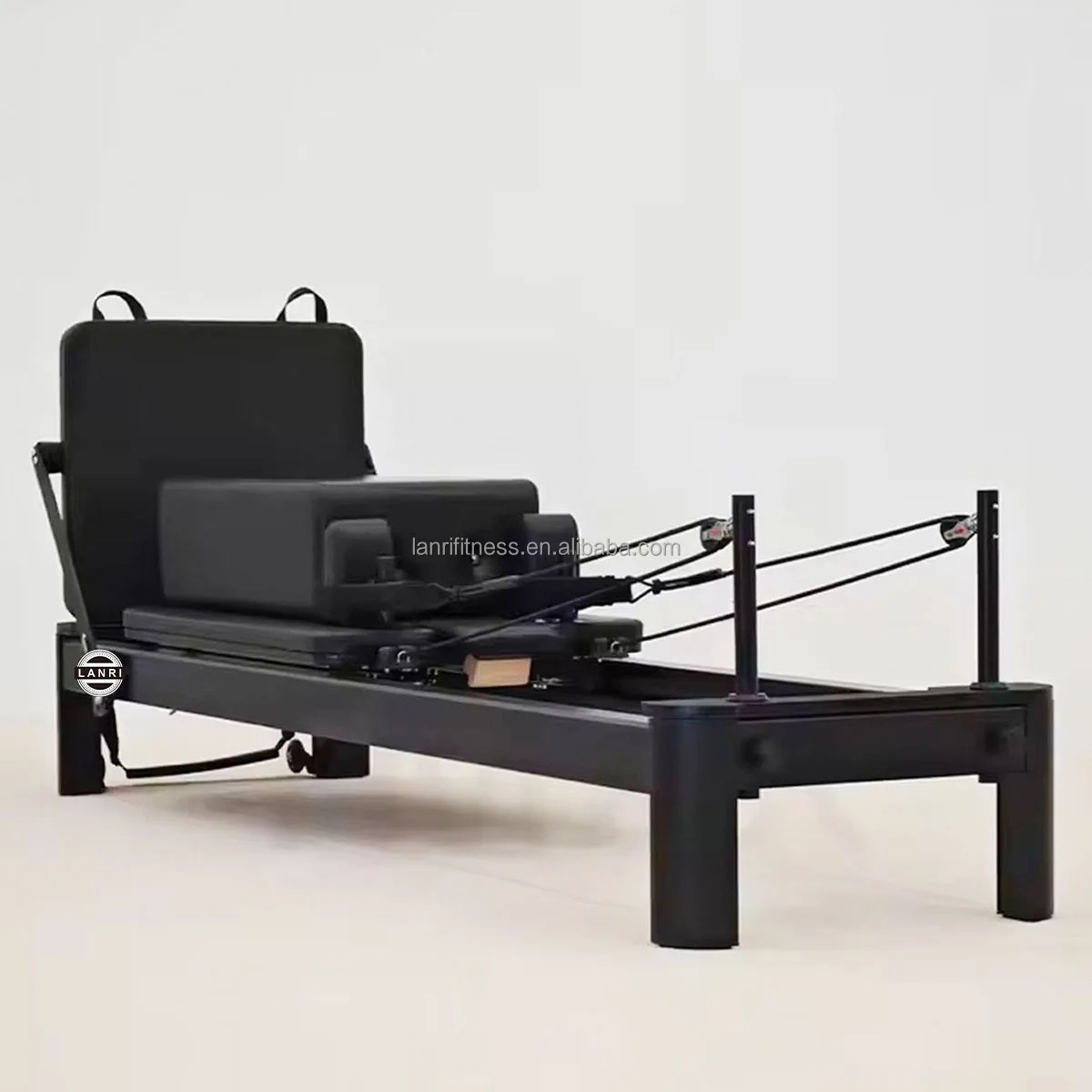 Hot Sales Durable Commercial Pilates Reformer Machine Black Aluminum Pilates Reformer for Body Exercise