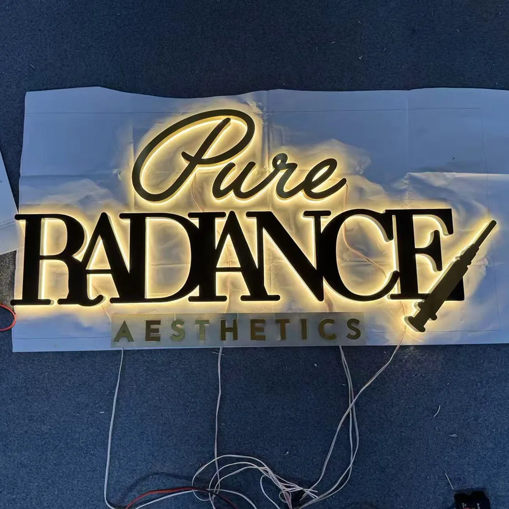 3D Brushed Metal Le…