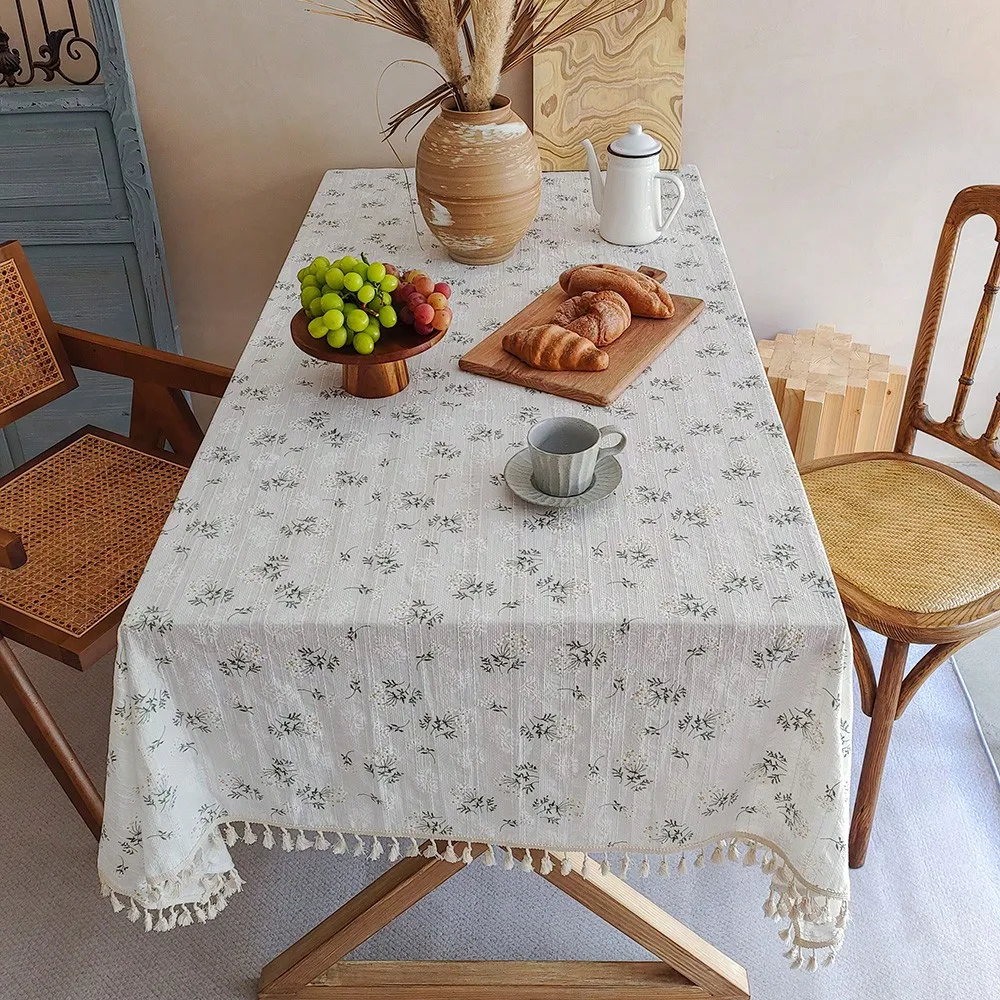 1pc Embroidered Crochet Hollowed Tablecloth with Tassels, Bohemian Striped Geometric Patterns - Suitable for Parties, Birthdays