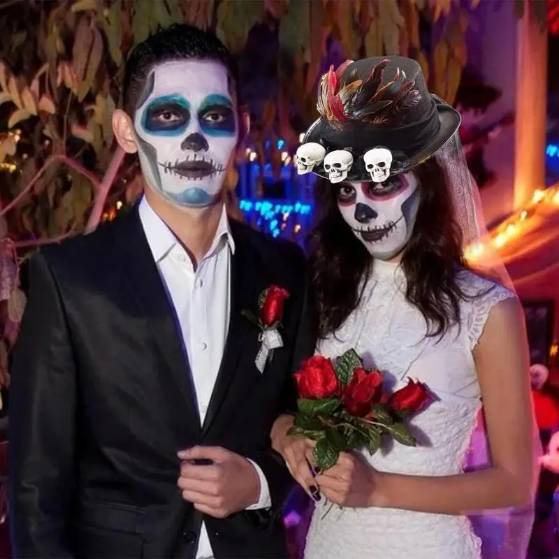 男性と女性のための頭蓋骨と羽のゴシックスチームパンクハット、スチームパンクシルクハット、ブラックメッシュ、ハロウィーンコスチューム、コスプレヘッドピース