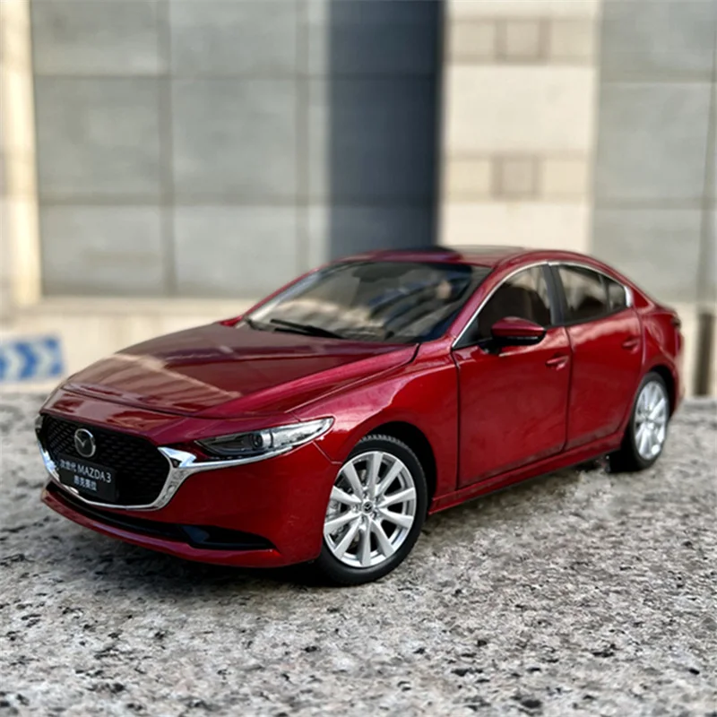 Nieuwe 1:18 MAZDA 3 Axela Legering Model Auto Diecast Metalen Voertuigen Auto Model Hoge Simulatie Collectie Kinderen Speelgoed Gift decoratie