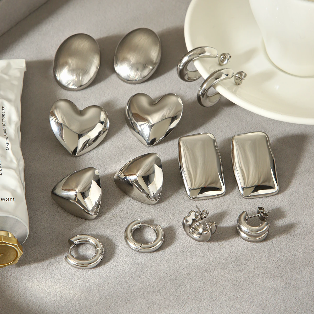 Chunky Silver Heart Stud Earrings Women Steel Puffy Minimalist Geometric Waterproof Daily Wear Bijoux Femme