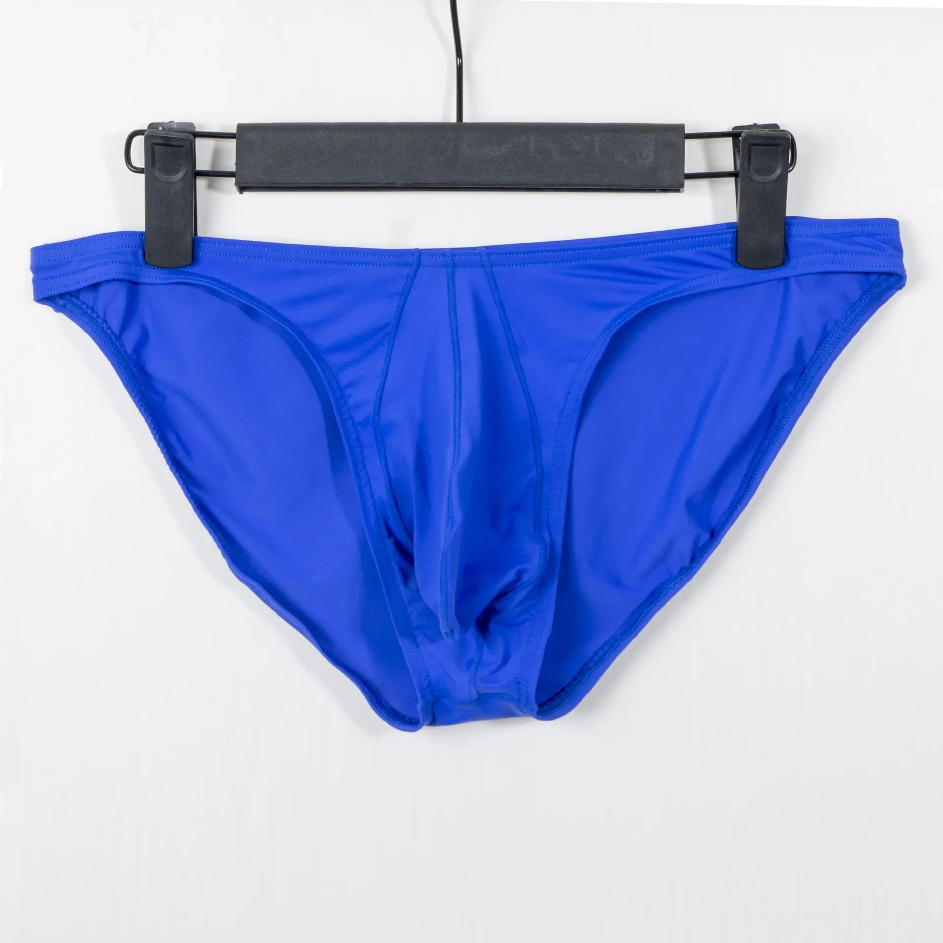 

Мужские трусы из ледяного шелка, мужское нижнее белье, дышащие ледяные прохладные мужские брюки с низкой талией, однотонные 2023-1