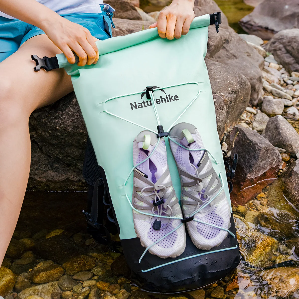 Naturehike Shimmer Waterproof Bag Lightweight Large Capacity IPX6 External Dry and Wet Separation TPU Backpack NH21FSB04