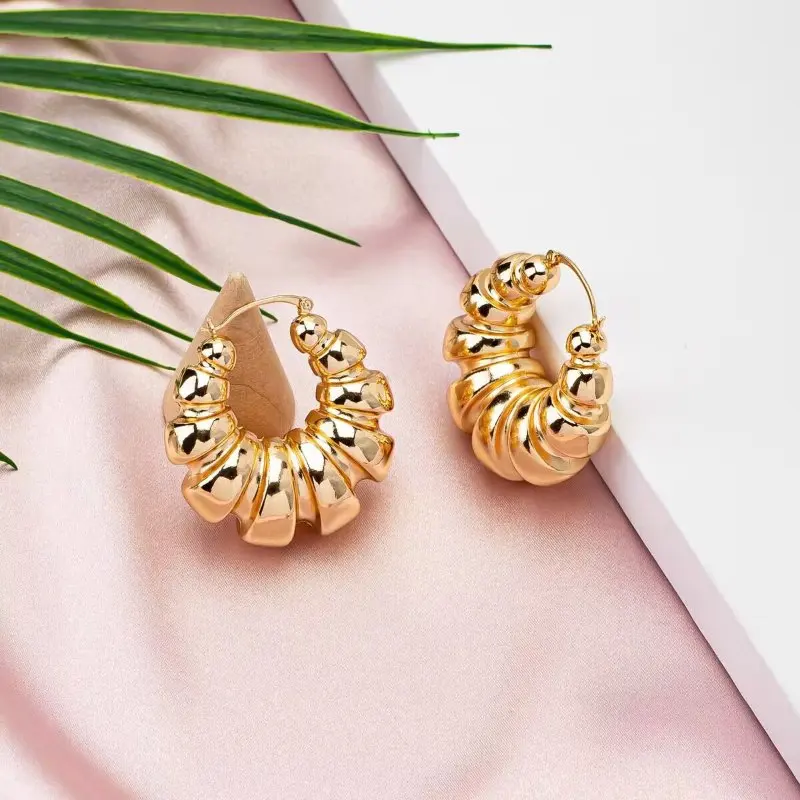 Gold Color High Quality Retro Punk Geometric Round Hoop Earrings Women\'s Fashion Gothic Exquisite Earrings