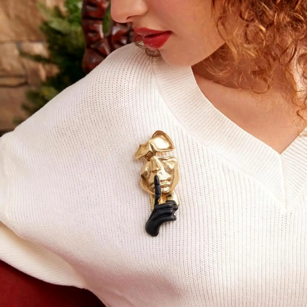 Beaut&Berry Vintage Enamel Mask Brooches for Women Unisex Figure Pins Casual Party Jewelry Accessories Gifts Decoration