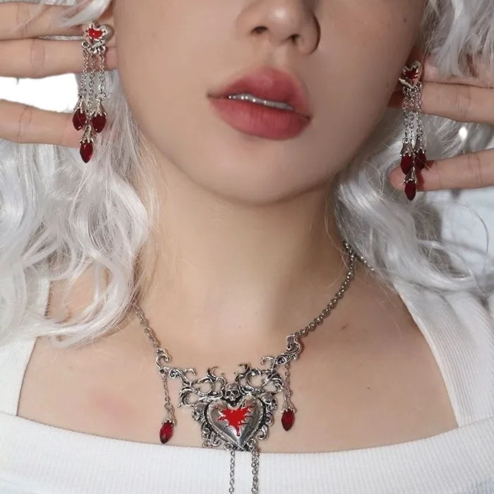 Exaggerate Style Halloween Skull Red Drip Glue Blood Stains Love Pendant Necklace Women's Attractive and Charming Necklace Gifts