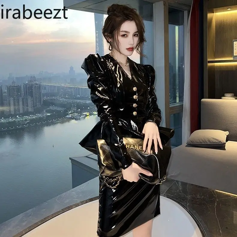 

Autumn and Winter New V-neck Fashion High Waist Bubble Long Sleeve Ruffled Patent Leather Top + Skirt Fashion Blazer Suit