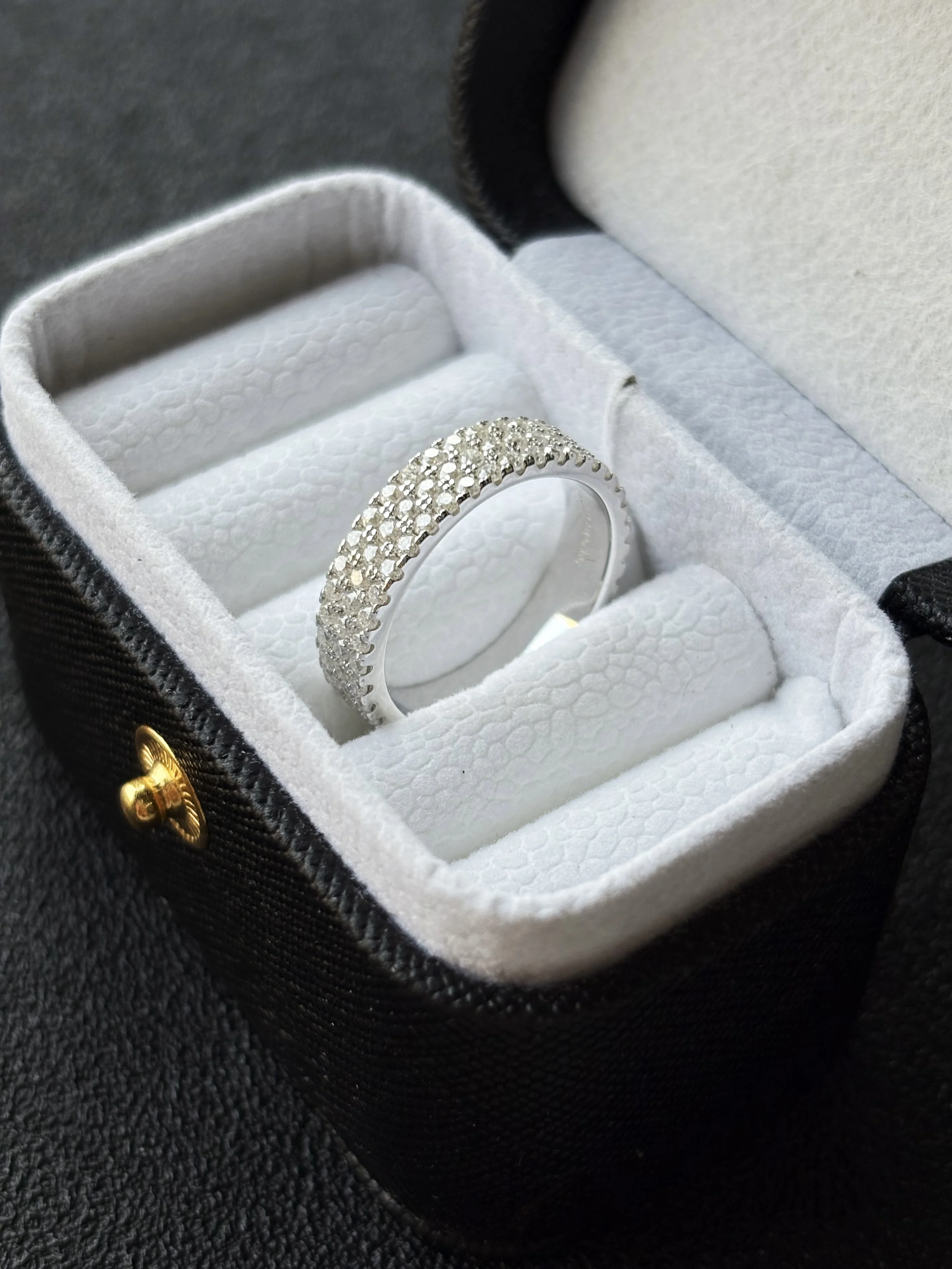 Onnelik each 1.5mm Full Moissanite Ring S925 Sterling Sliver Hip Hop Rings for Woman Man Party Sparkling Fine Jewely Gift