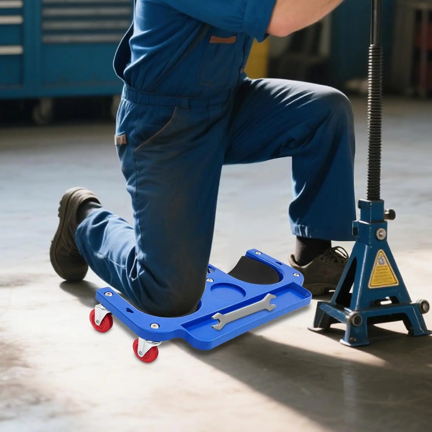 

Garage Kneeling Pads with Tool Tray & Handle,Rolling Knee Creeper Pads, Knee Dolly w/ 5 Wheels, for Garage Work 220Lbs Capacity