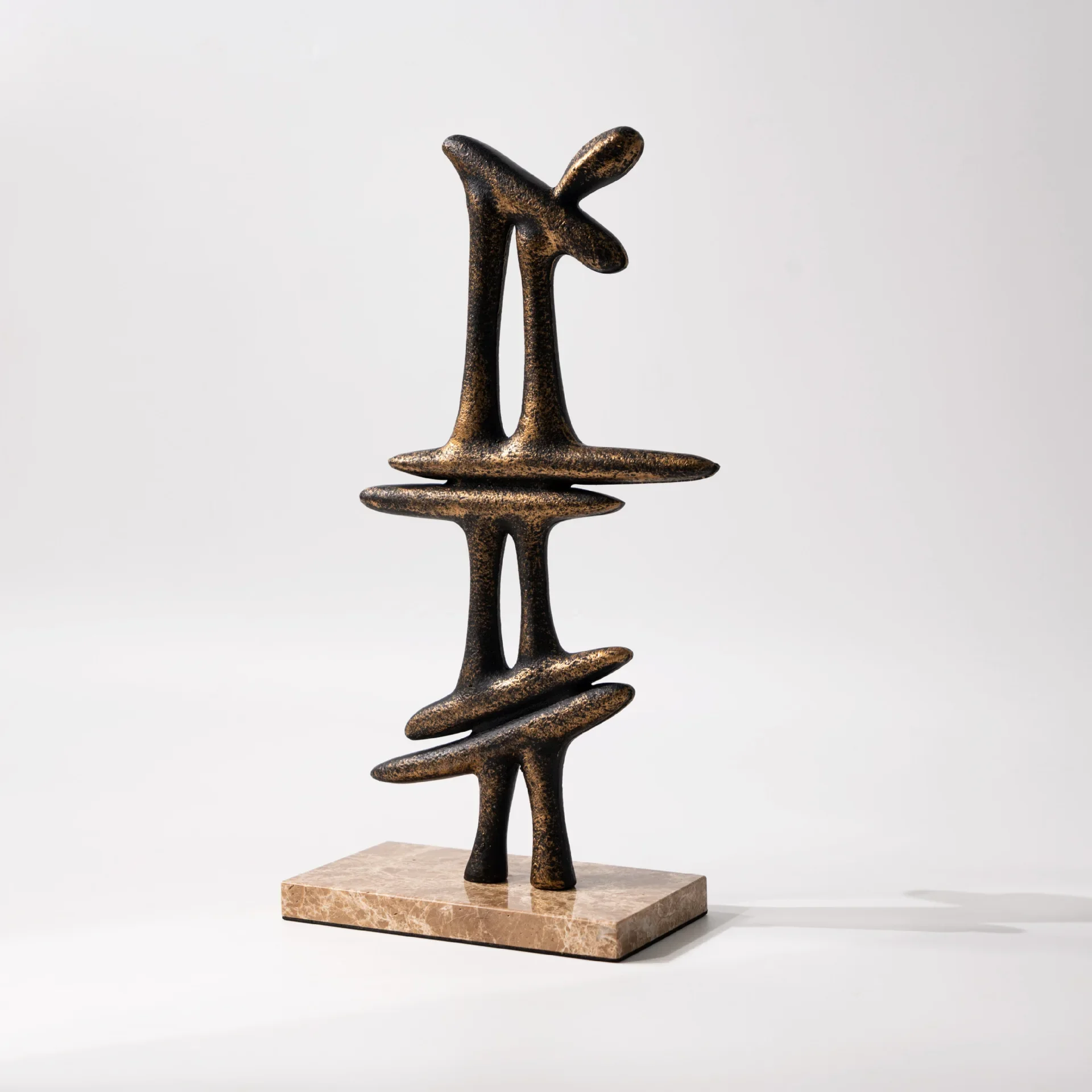 Modern Art Abstract Geometric Sculpture Ornament - Perfect Show Homes, B&bs, Living Rooms, Wine Cabinets, And Vintage DecorW30