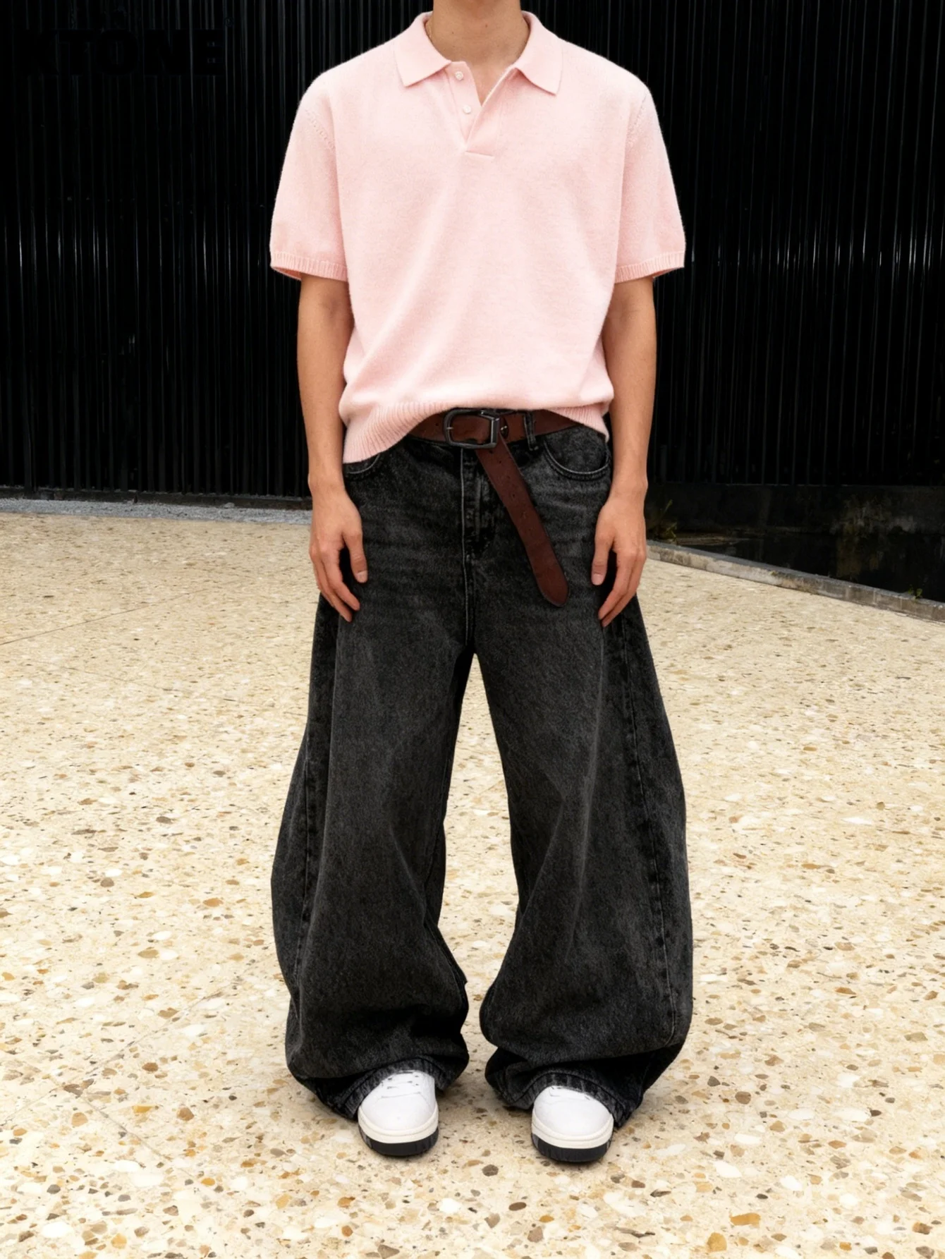 

Light Retro Black Baggy Jeans Pant For Dating Y2K Drip Trend Denim Trousers No accessories or belts included