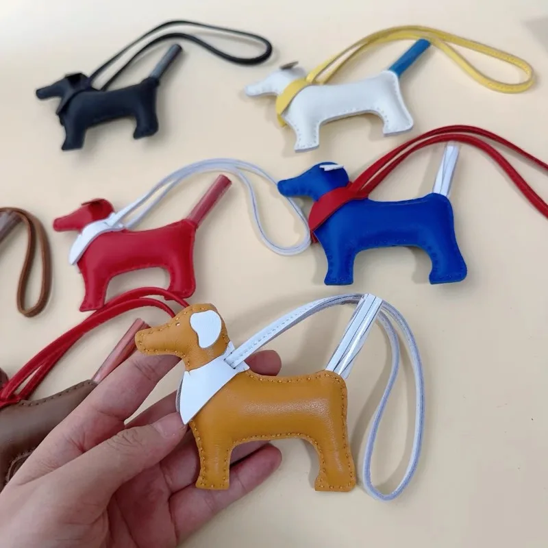 New Genuine Leather Puppy Bag Charm Hand-Sewn Sheepskin Pendant Cute Cartoon Dog Car Keychain Ornament Women Men Gift
