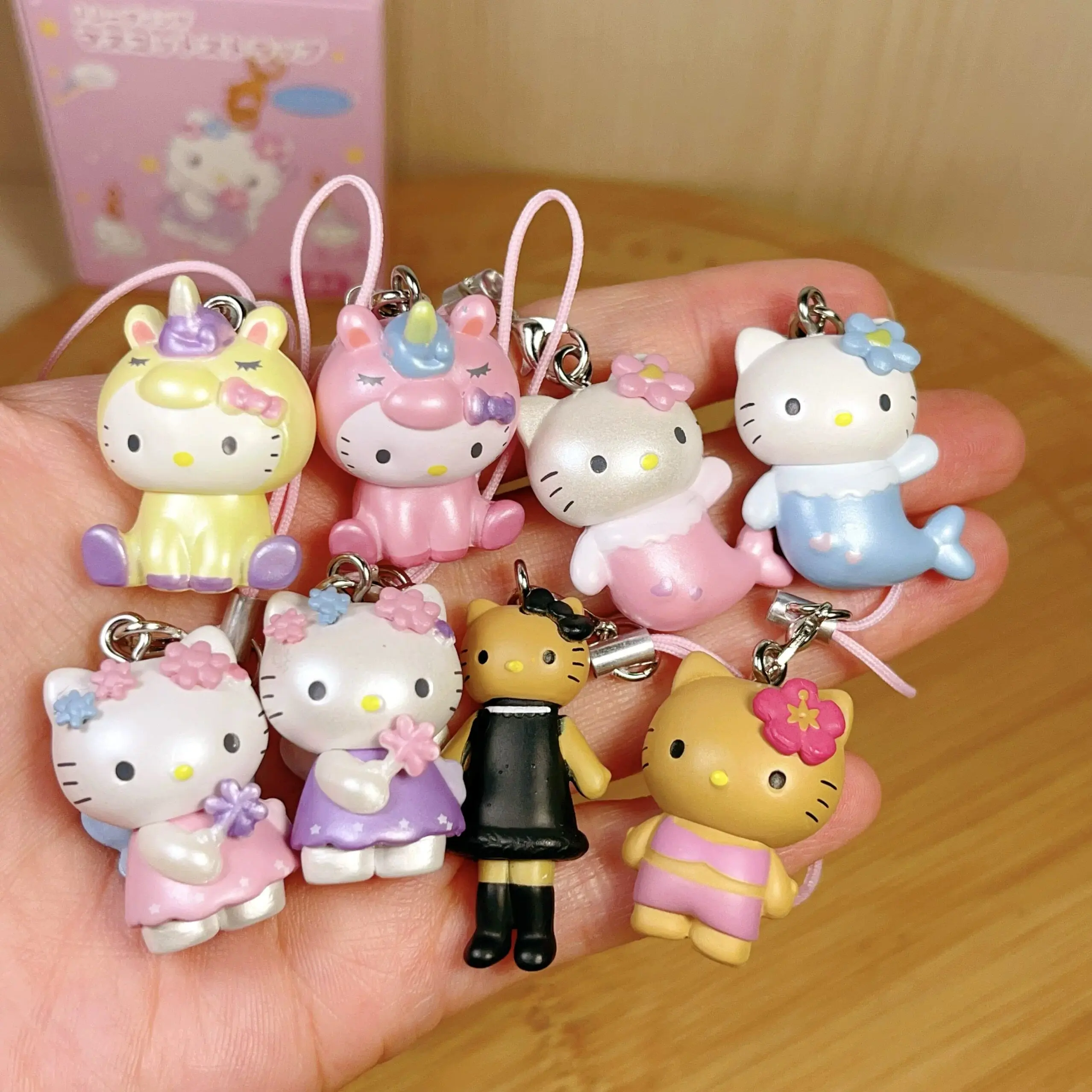 

Коллекционные фигурки-талисманы Sanrio Hello Kitty: загадочные подарочные наборы-сюрпризы, аниме-фигурки, украшения