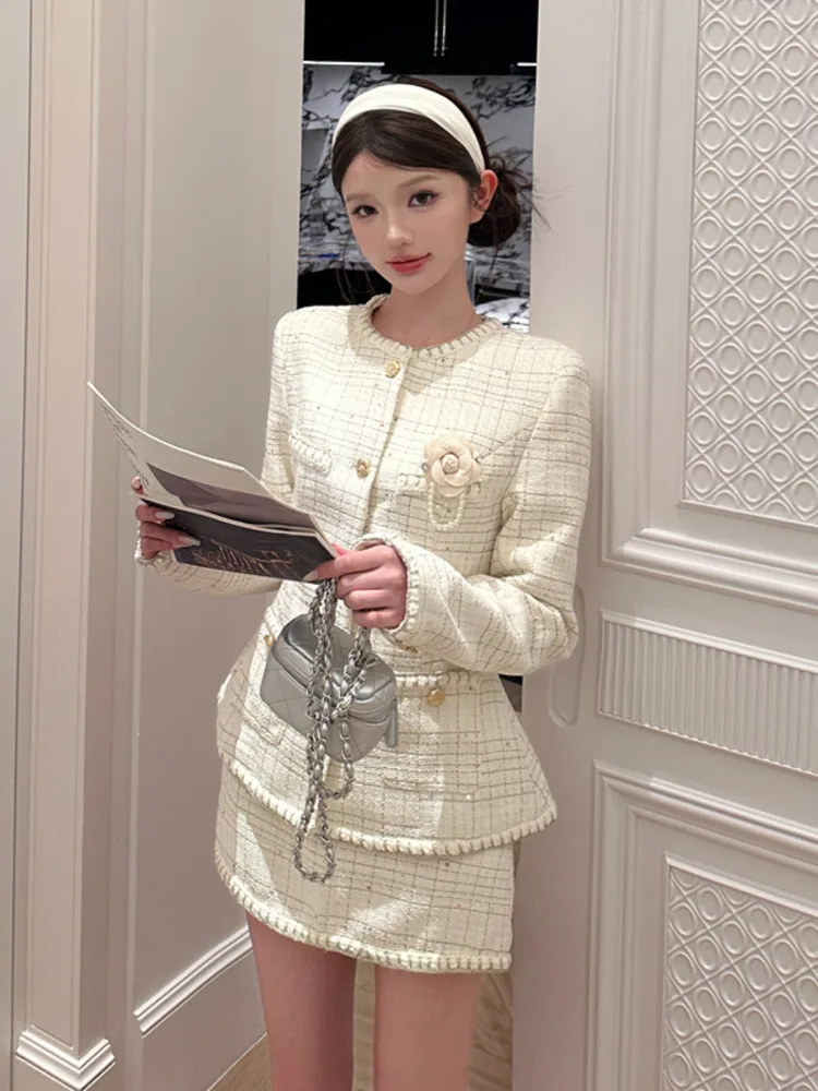 عالية الجودة أنيقة بدلة على الموضة مجموعة خريف شتاء 2025 سيدة جديدة حلوة شيك تنورة صغيرة قطعتين مجموعة للنساء Conjuntos Cortos #5