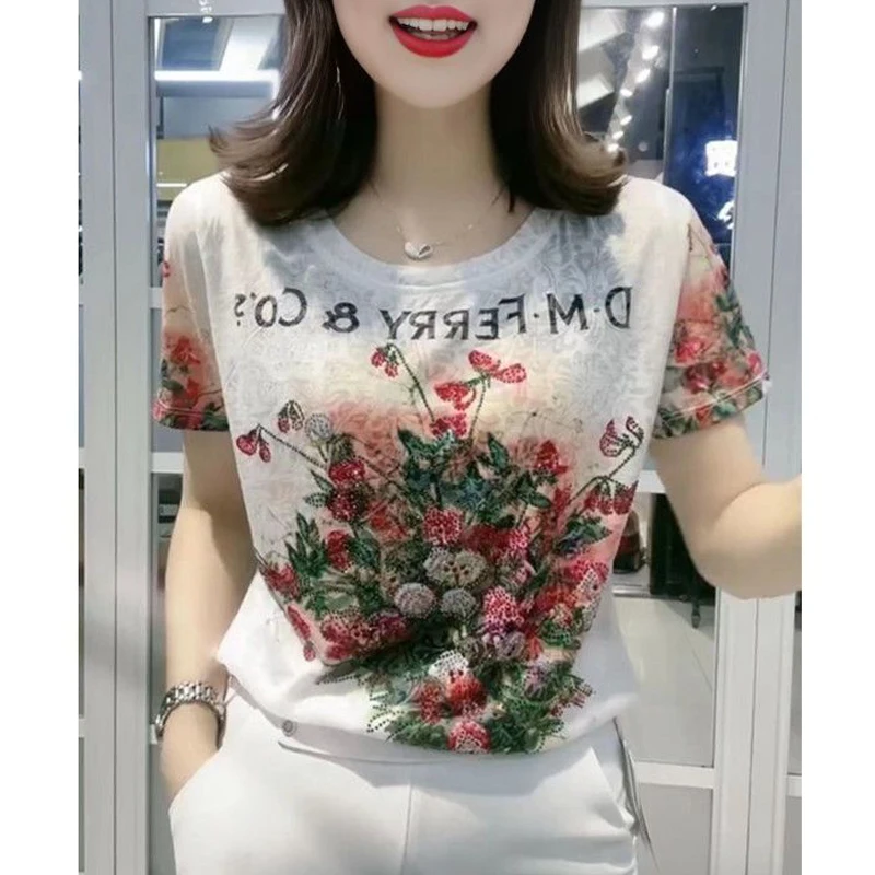 

Women Clothing Summer Stylish Vintage Floral Print Short Sleeve Basic T Shirt Ladies Elegant Chic O Neck Rhinestone Loose Tops