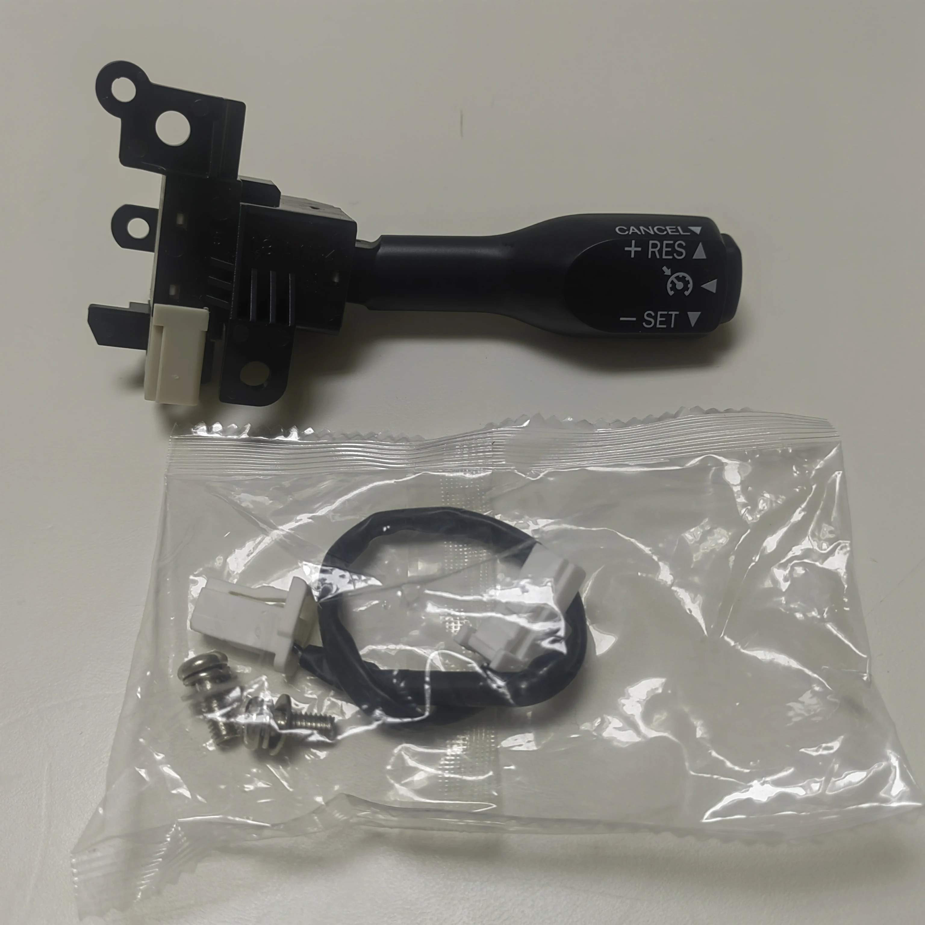 84632-34011 New Cruise Control Switch for Toyota Camry Corolla Highlander RAV4 Matrix Tundra for Lexus Yaris Scion