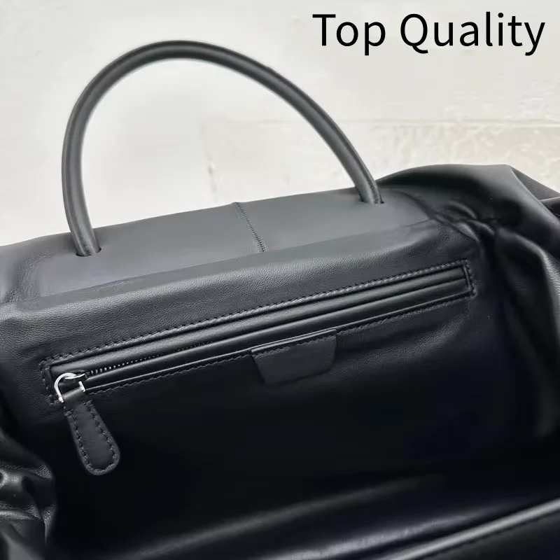 2024 Women\'s Classic Simple Pillow Bag Large Capacity Genuine Leather Material Handbag Women\'s Retro Design