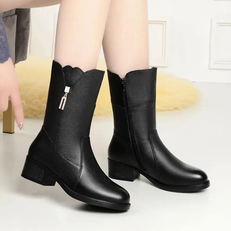 Obuwie Półwysokie buty damskie Buty na średnim obcasie dla kobiet Czarny Rhinestone Mid Calf Fashion 2024 Designer Luxury Goth Pu Boot