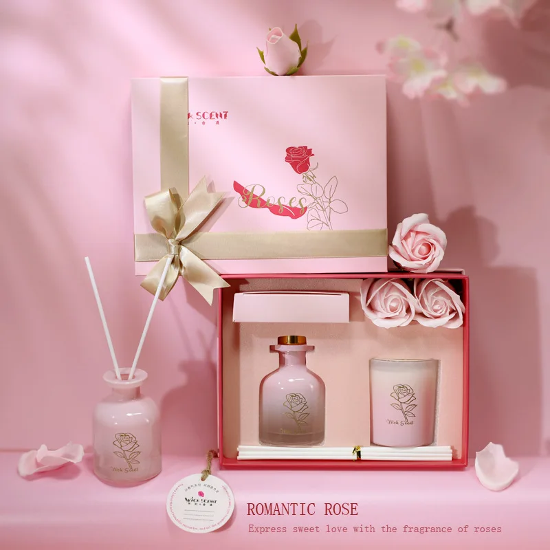 

Luxury Candle Aromatherapy Gift Box Romantic Wedding Gifts Box Valentine's Day Gift Lux Gifts Set with Carousel Candle Perfume