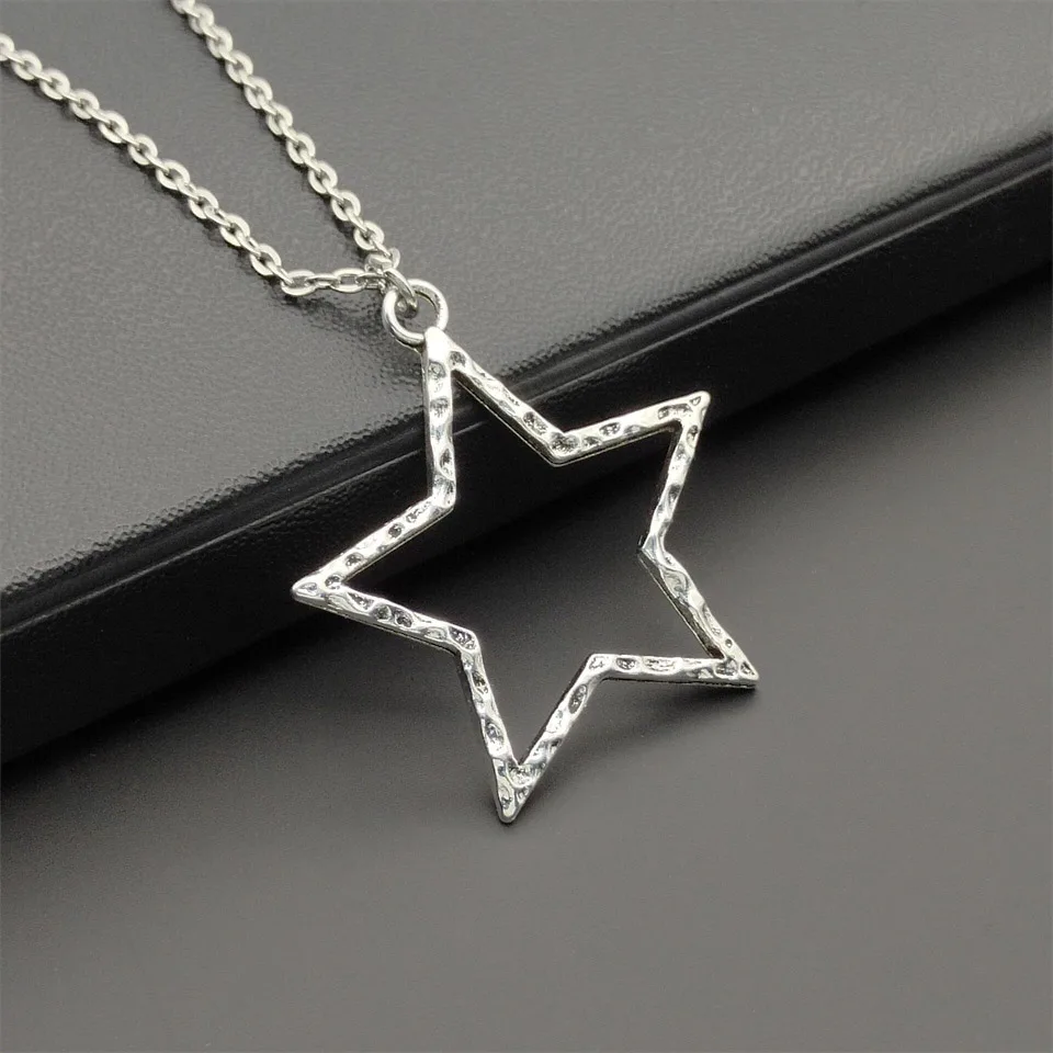 Fashion Simple Star Necklace Antique Silver 37 * 35mm Hollow Five Pointed Star Pendant Women's Necklace Charm Jewelry Gift