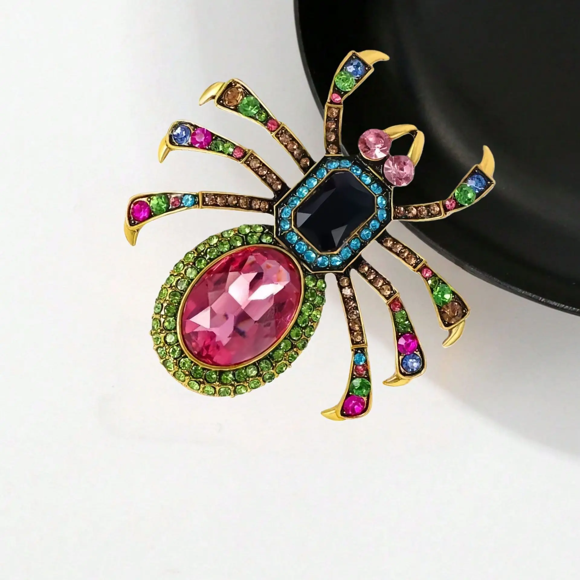 Multiple Style Rhinestone Zircon Spider Brooches For Unisex Fashion Halloween Theme Pins Accessories Jewelry Gifts Party Ornate