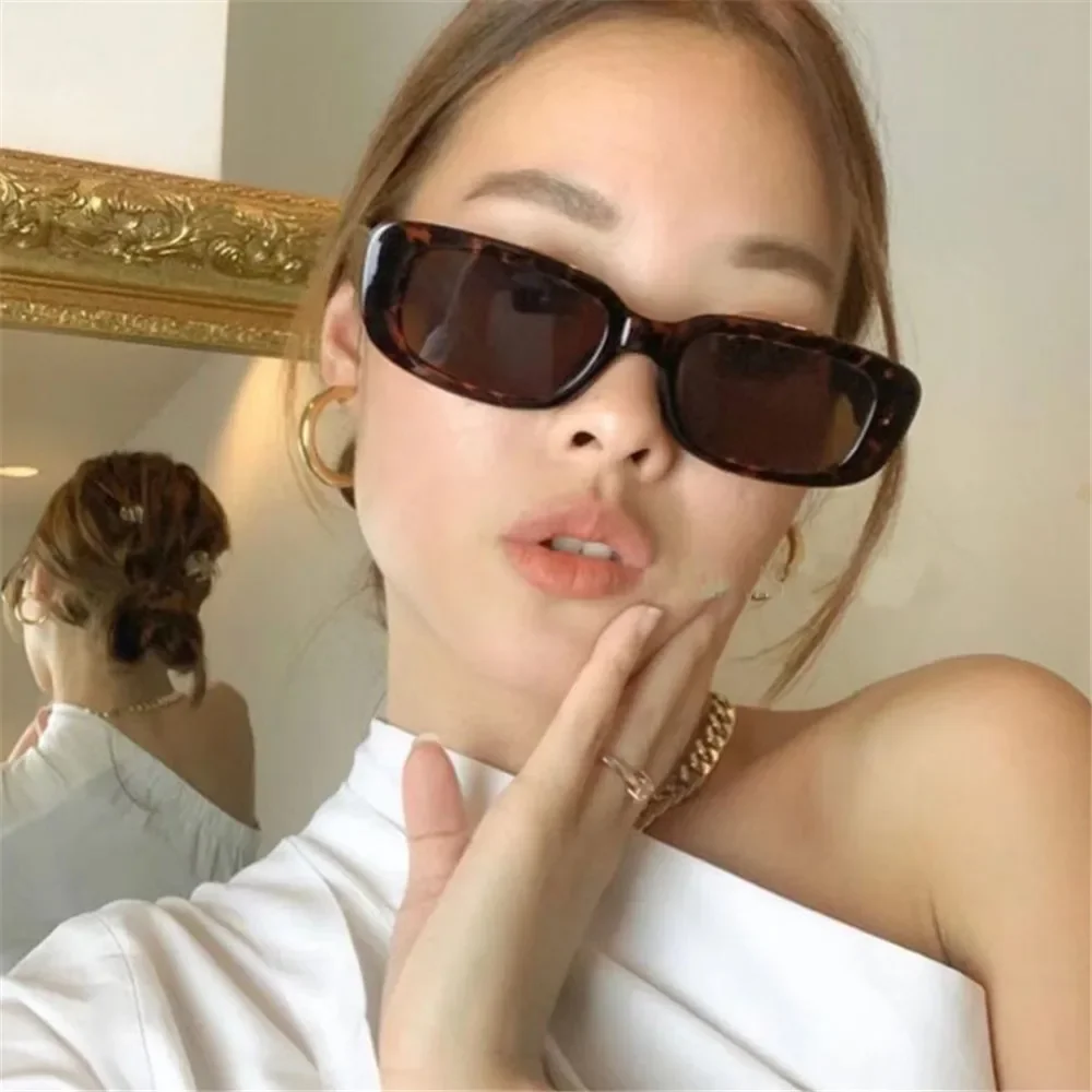 

New Punk Fashion Small Frame Sunglasses Personalized Square Frame Fashion Glasses Spice Girls Trend Cat Eye Sunglasses