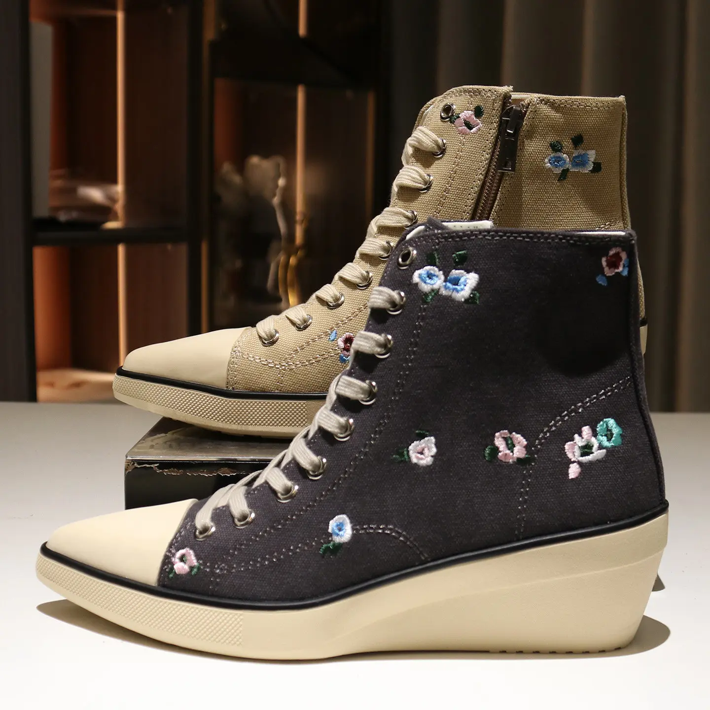 2027new-korean-style-ankle-boots-women-canvas-embroidered-flower-shoes-women's-casual-lace-up-thick-sole-height-increasing-shoes