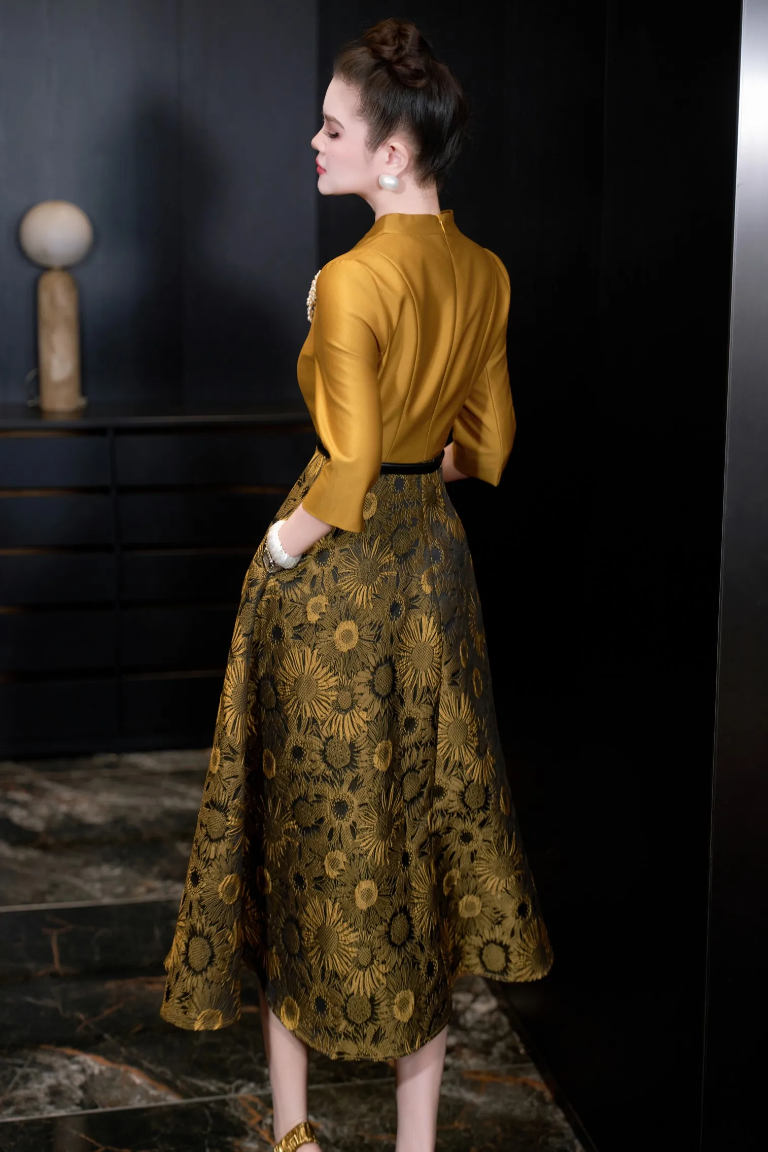 ZJYT primavera nuevo 2026 elegante Midi Vintage vestidos de Jacquard para mujeres mangas tres cuartos cuello en V vestido de fiesta de lujo bata femenina