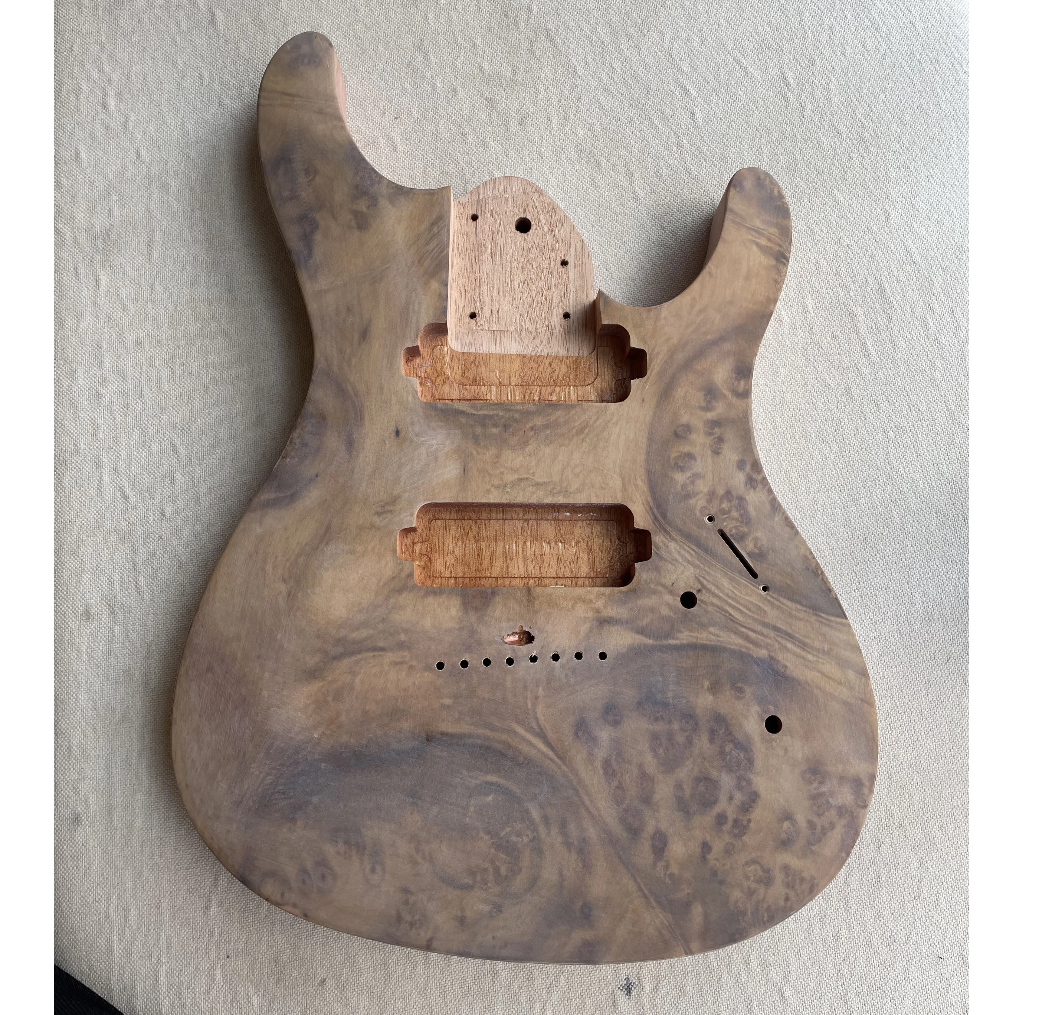 

Electric Bass Guitar Body Finished Guitar,Burl Wood Veneer,Mahogany Body, Real Photo,High Quality, New, 8 Strings