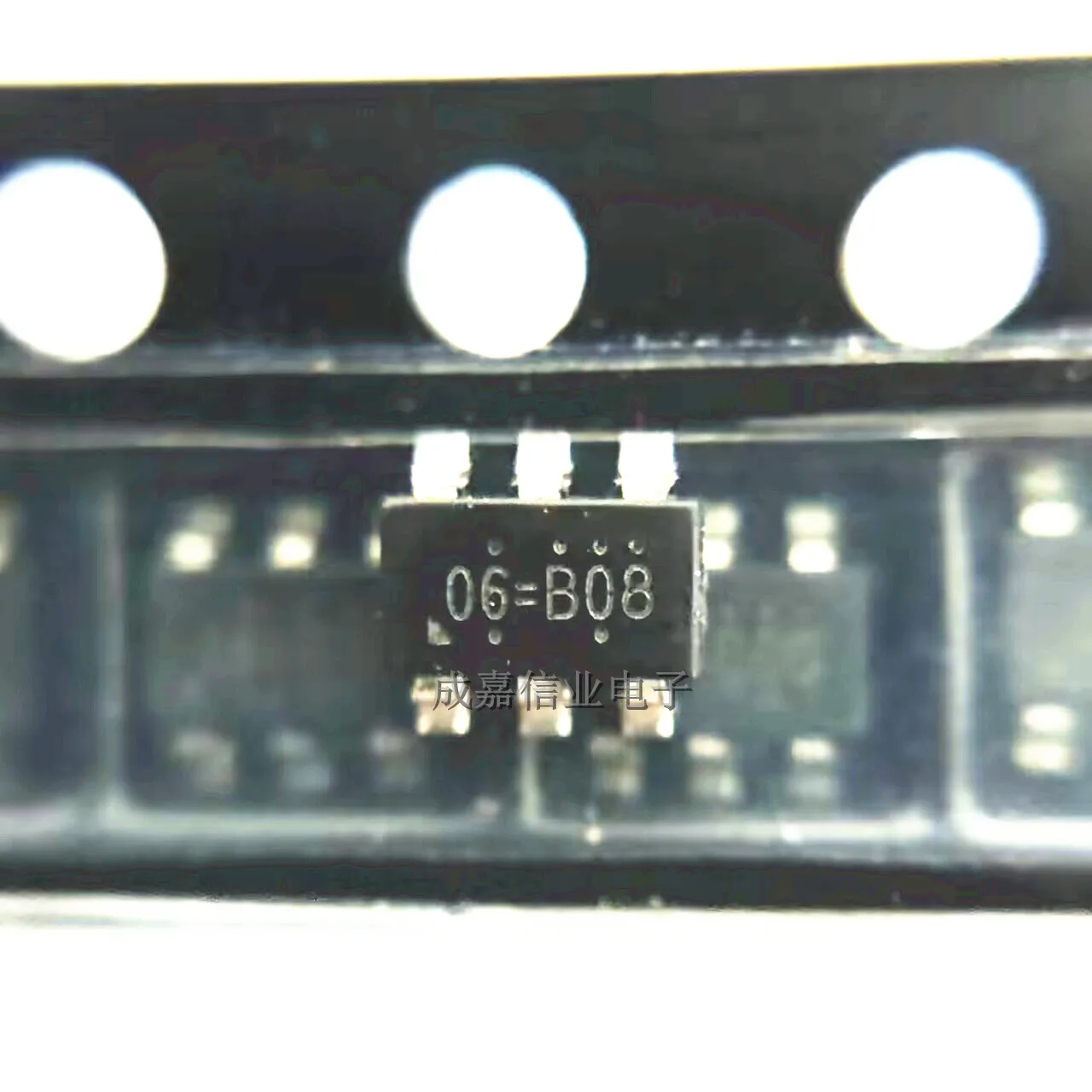 10pcs/Lot RT4526GJ6 SOT-23-6 MARKING;06= Frequency, Asynchronous Boost Converter Operation Temperature;-40℃~+85℃