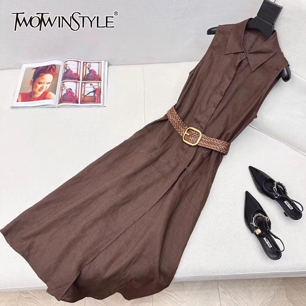 

TWOTWINSTYLE Solid Loose Splice Belt Dresses For Women Lapel Sleeveless High Waist Temperament Dress Female Style New KDRB542151
