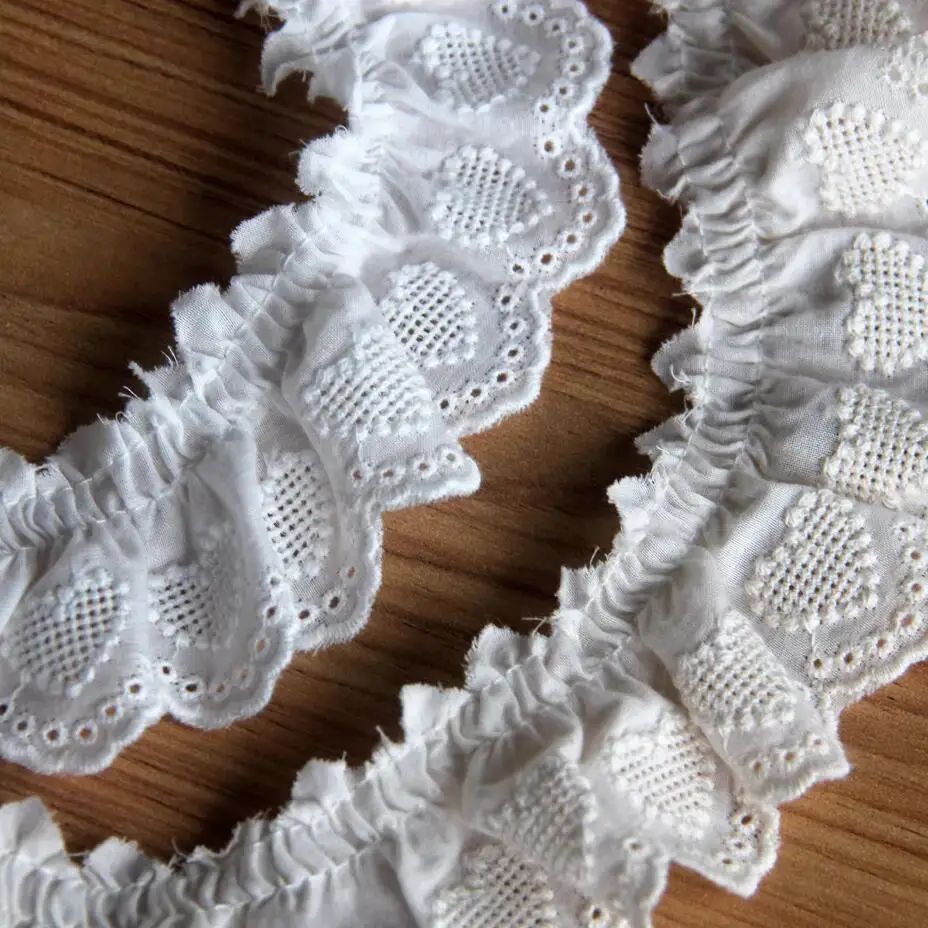 3.7cm wide 2yards/lot White/beige Pure Cotton Heart Embroidered Pleated Lace Baby Clothes Lace DIY Decorative Materials X262