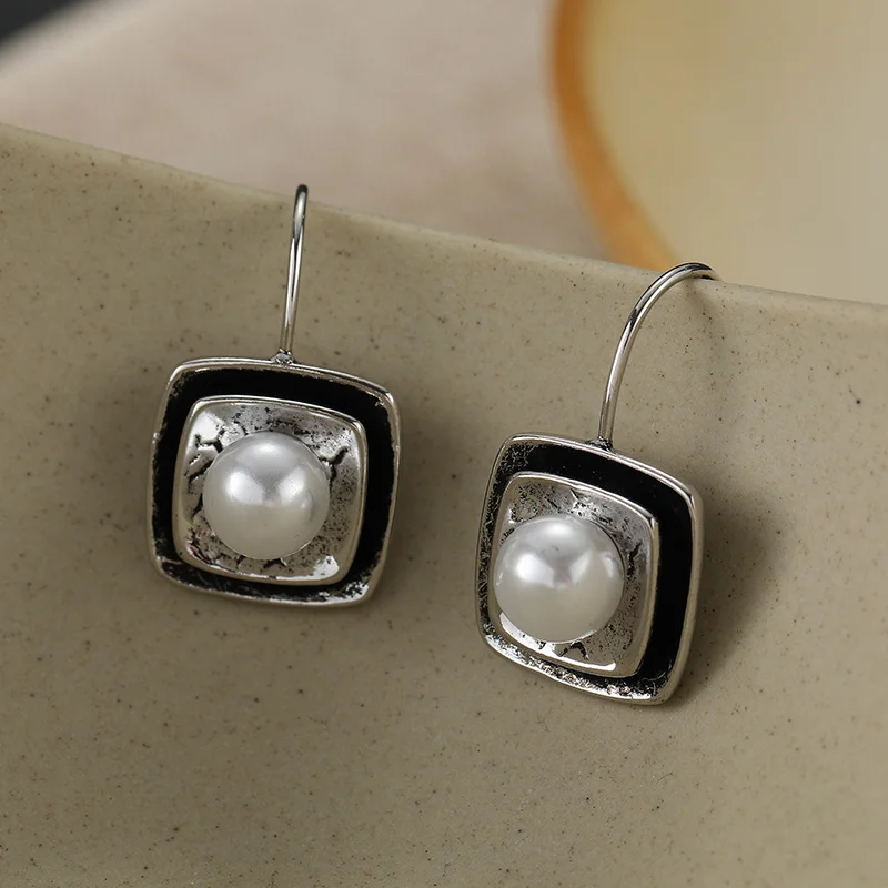Vintage Doppelschichtige Versilberte Ohrringe für Frauen mit Imitationsperlen-Verzierung, Accessoire für den Alltag und den Urlaub, Trendschmuck