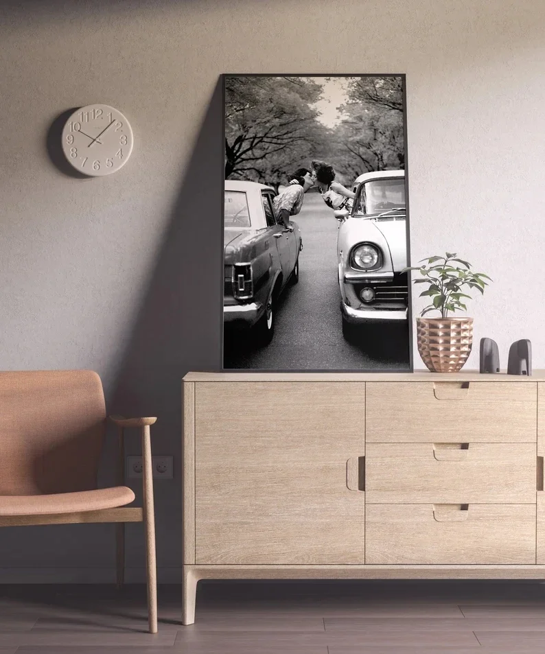 Modern Vintage Black and White Lesbian Kiss Wall Art, HD Canvas Print Poster, Home, Living Room, Room Decoration Painting