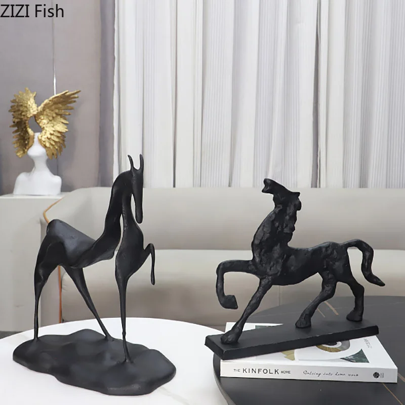 

Minimalism Cast Iron Horse Statue Animal Ornaments Desk Decoration Black Horse Sculpture Modern Crafts Room Aesthetics Decor
