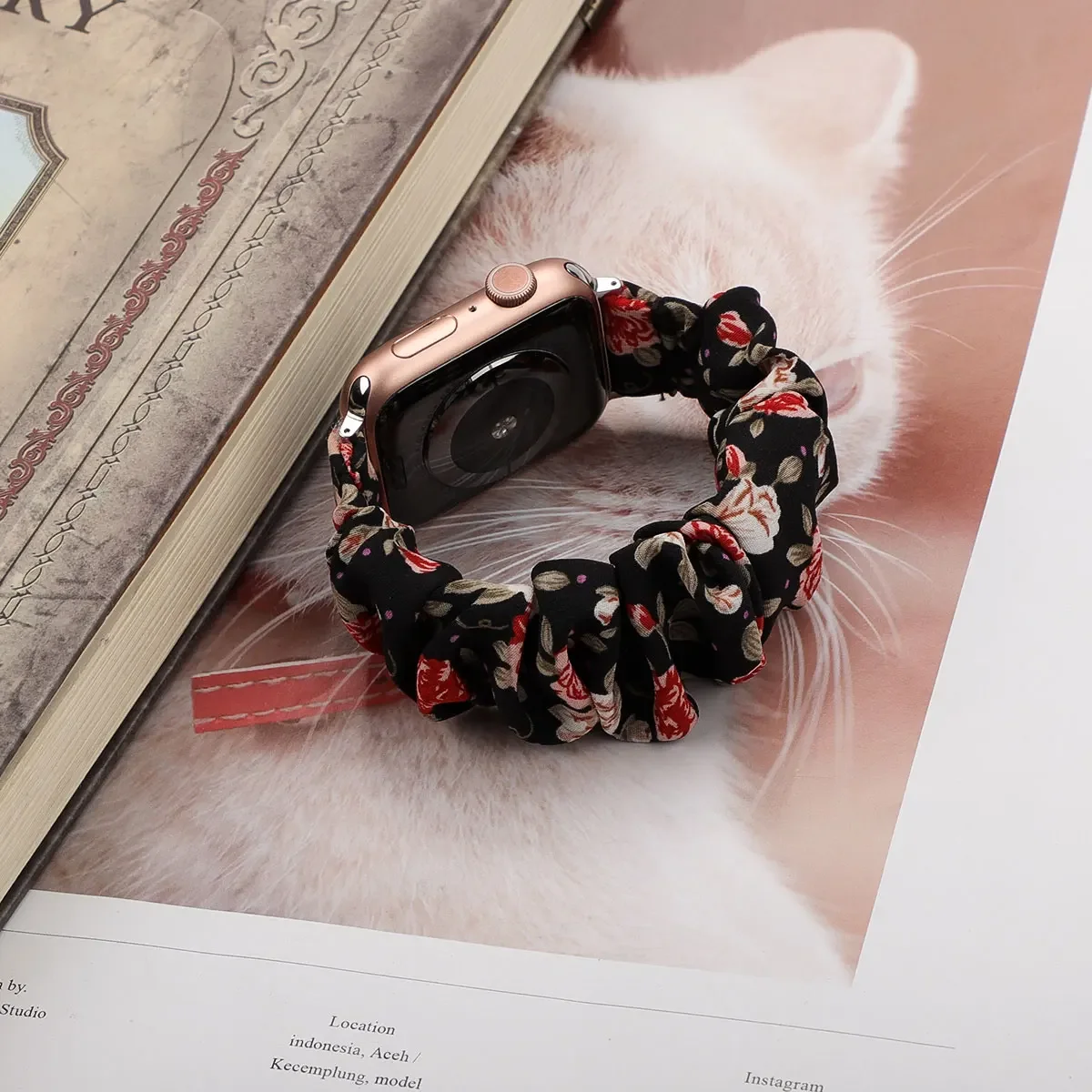 Scrunchie متوافق مع سوار ساعة أبل 49 مللي متر 40 مللي متر 41 مللي متر 38/42 مللي متر 44 مللي متر 45 مللي متر لطيف مطبوعة مطاطا لسلسلة iWatch 9 8 7 6 5 3 SE