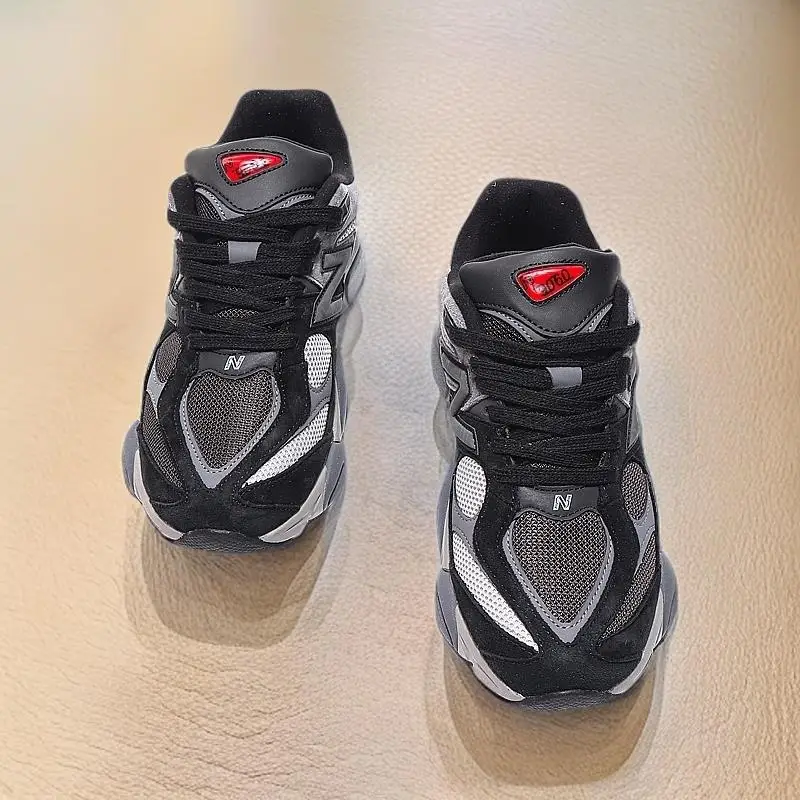 

Fashionable sports shoes, versatile in summer, wear-resistant and shock-absorbing sports high top shoes
