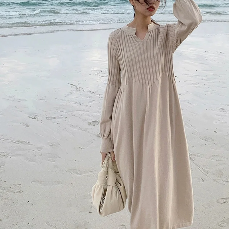 

Women Leisure V-Neck Solid Color Retro French Girl Chic Dresses 2023 Autumn Winter Fashion Bohemia Dress Female Elegant Clothes