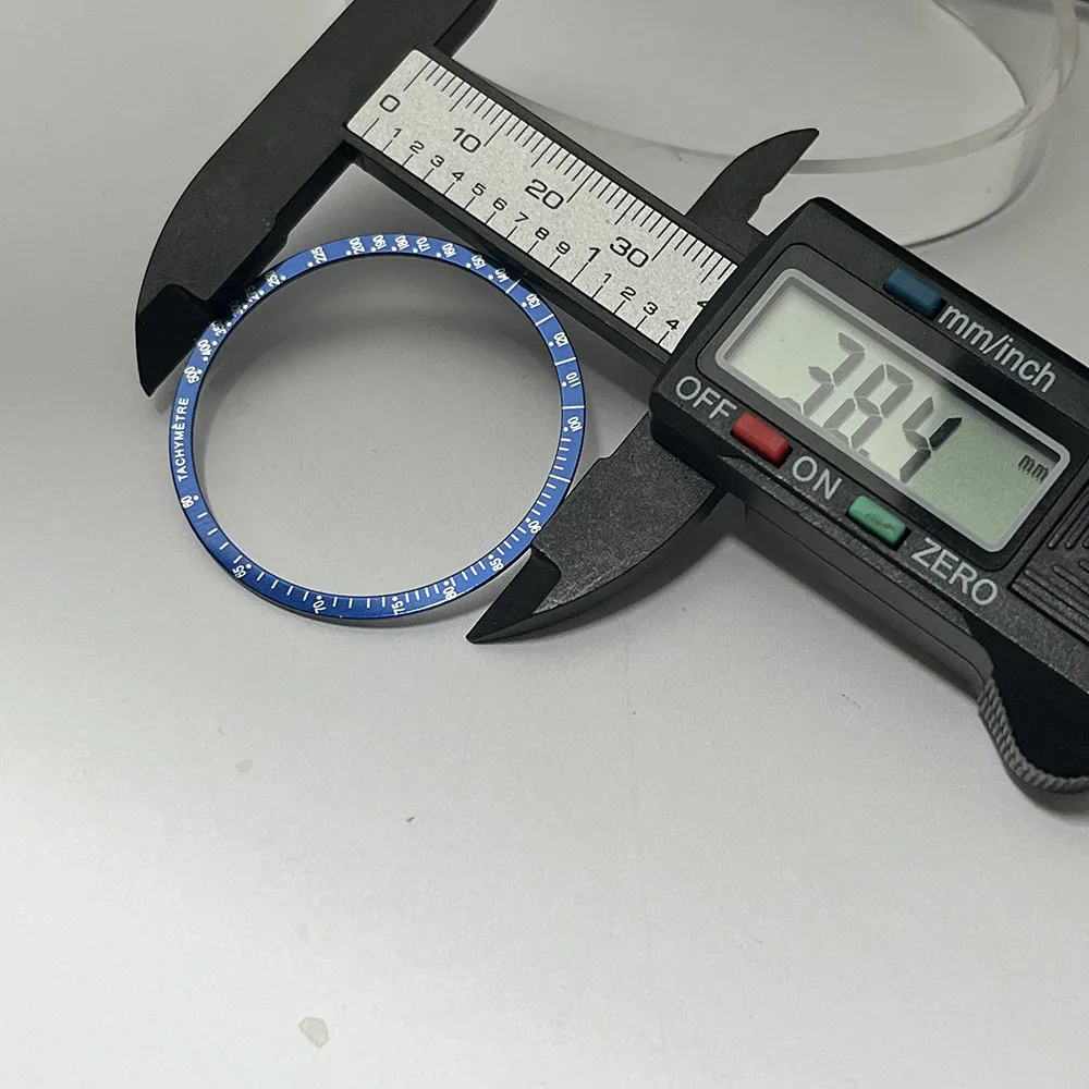 الإطار المسطح المصنوع من الألومنيوم بقطر خارجي 38.5 مم باللونين الأسود والأزرق مناسب لمكونات ساعة الكرونوغراف VK63