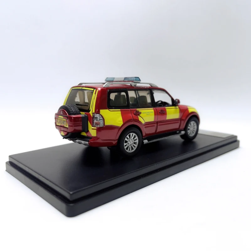 IXO Diecast escala 1:43 PAJERO motor de bomberos modelo de coche de aleación colección de simulación terminada decoración niño regalo juguete pantalla estática