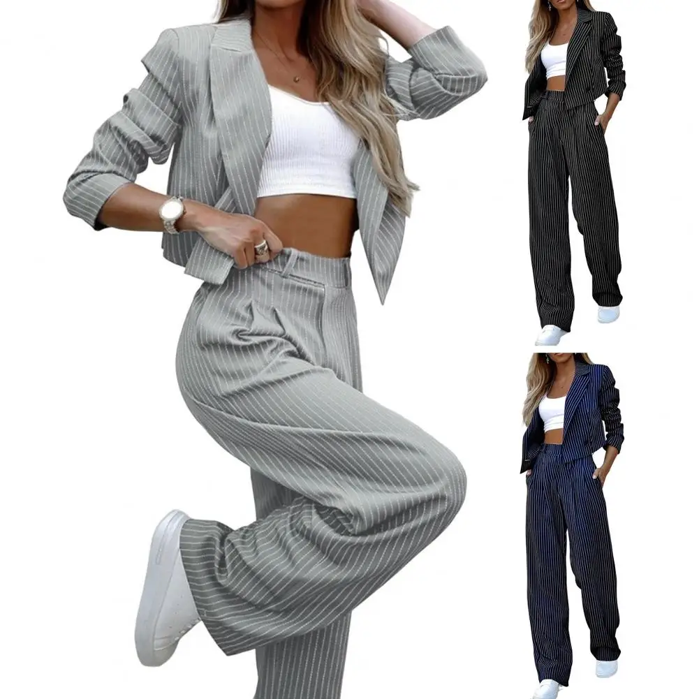 معاطف نسائية قصيرة بأكمام كاملة وبطباعة مخططة وياقة مطوية وبناطيل طويلة مستقيمة ، تناسب الجسم ، أطقم غير رسمية من قطعتين ، لصق