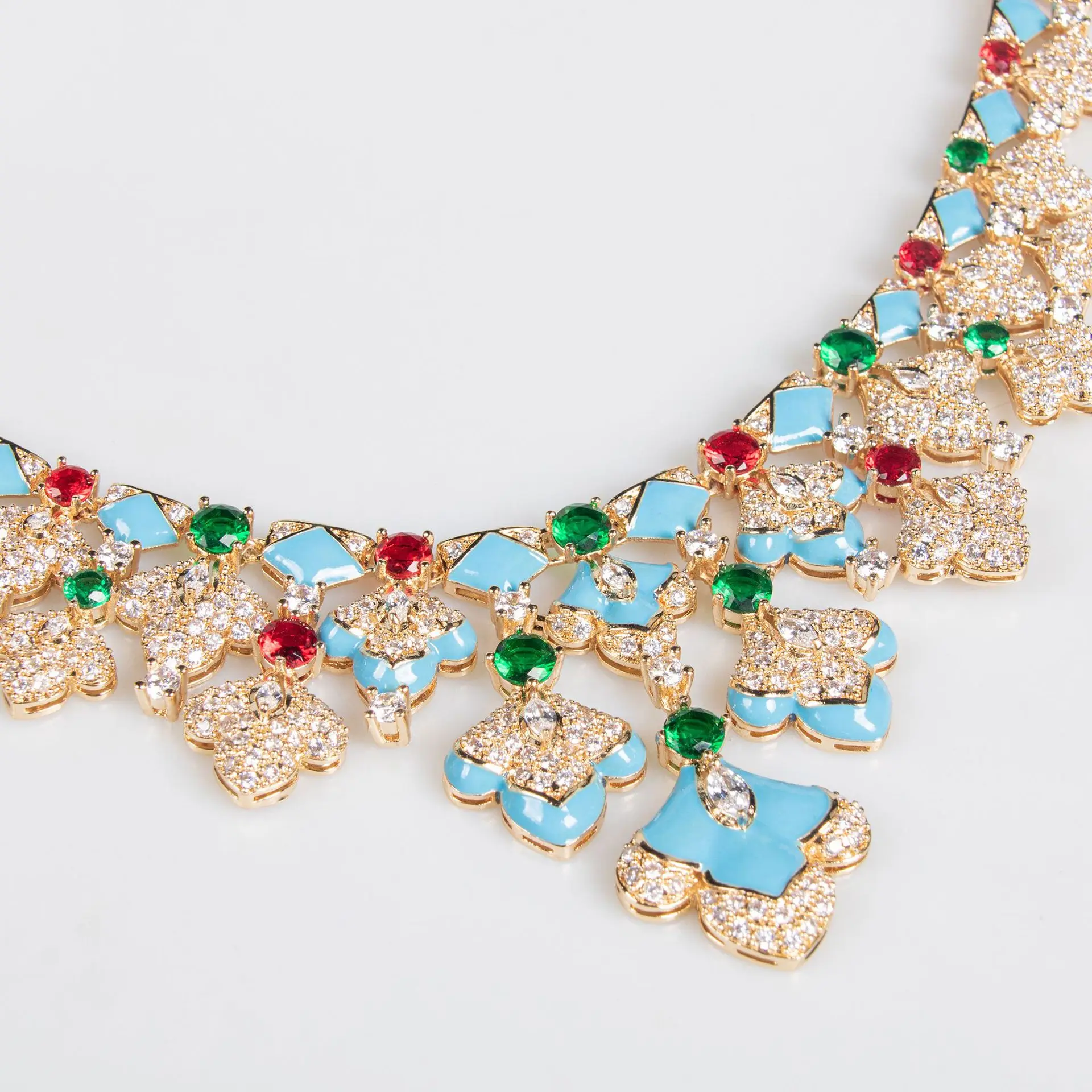 New Fashionable Maple Leaf Rhinestone Earrings Set Luxurious Classic Necklace Formal Dress Women's Jewelry Accessories