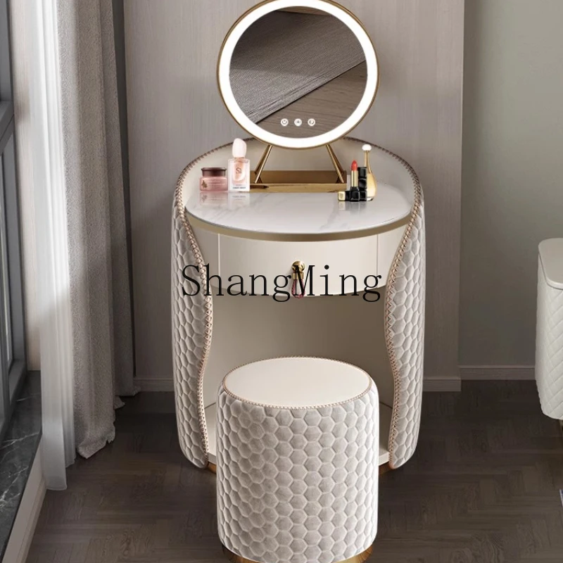 Cl Simple Round Dre…