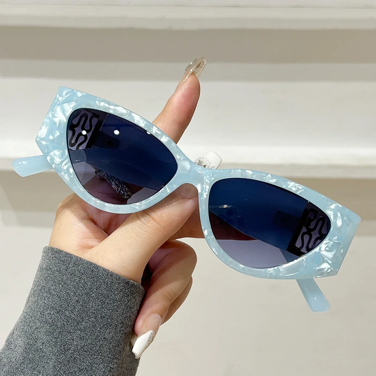 1개 여성용 패션 안경 신상 라이트 럭셔리 메탈 오벌 Y2K 트렌디 레트로 다용도 일상 야외용 선글라스